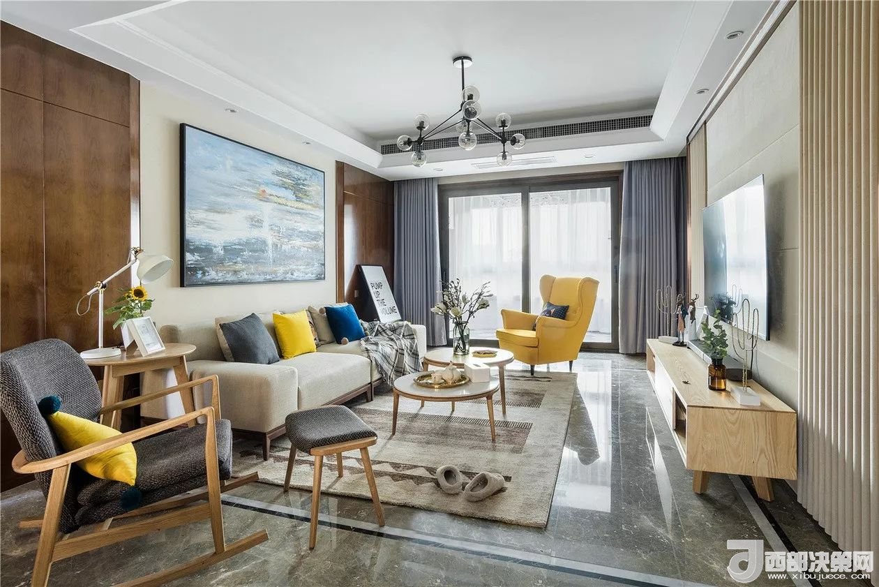 沙發(fā)背景墻選對裝飾畫，才能美了整個客廳空間！