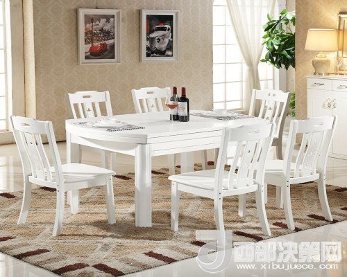 喜歡白色餐桌 但椅子該如何搭配？