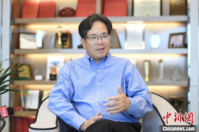 全國人大代表建議逐步禁止產(chǎn)、銷電子煙