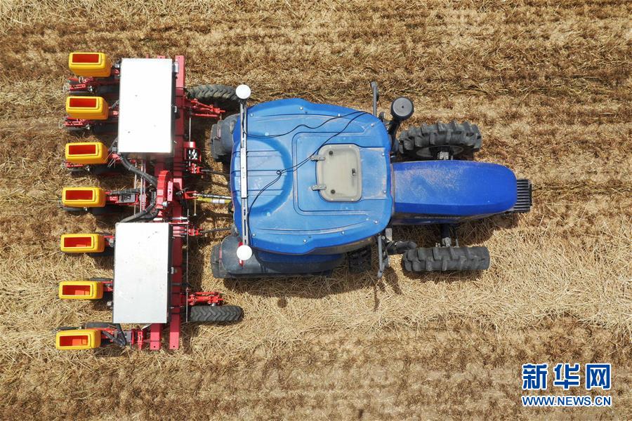 (新華全媒頭條·圖文互動)(6)偉大旗幟引領(lǐng)歷史巨變——習(xí)近平新時代中國特色社會主義思想指引“十三五”經(jīng)濟(jì)社會發(fā)展述評