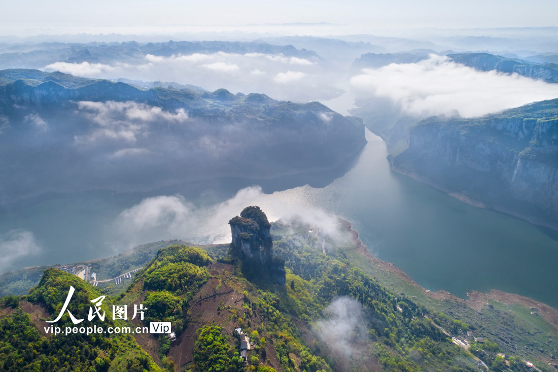 2022年4月3日拍攝的貴州省黔西市新仁苗族鄉(xiāng)境內(nèi)的烏江一級支流六沖河。